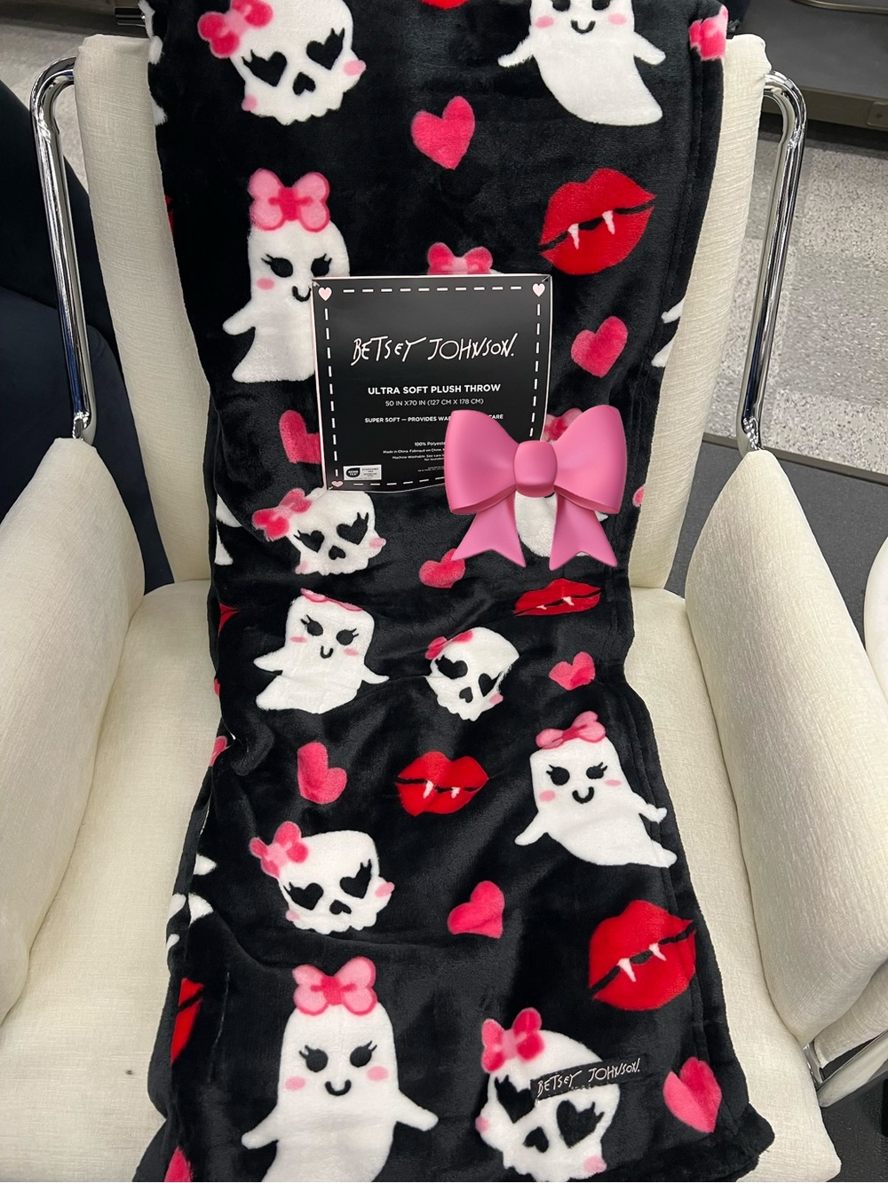 Betsy Johnson Pink Bow Ghosts Skulls & Fangs Plush Throw Blanket